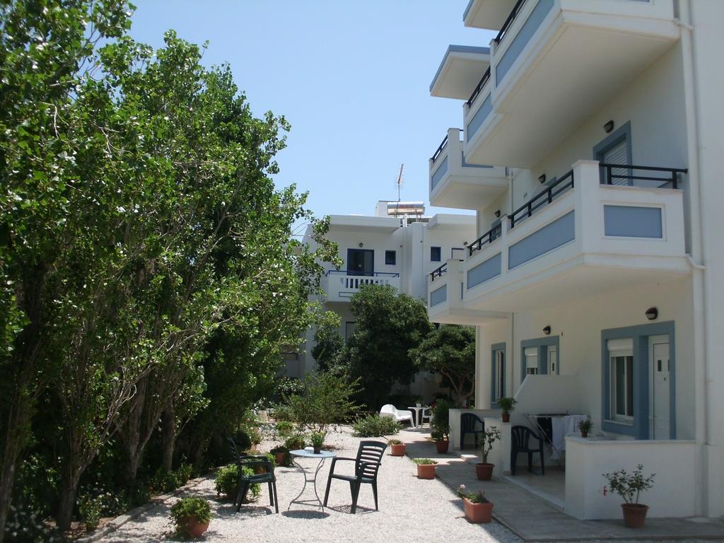 Anthea Apartments Палиохора Екстериор снимка